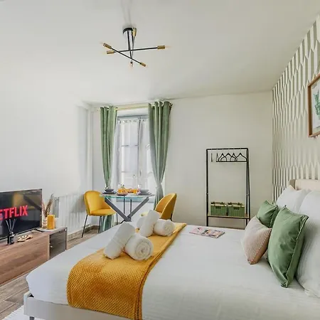 Le Saint-martin - Renove - Versailles 7 Min - Hec 5 Min Daire